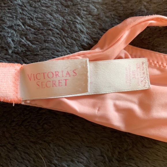 Victoria’s Secret 34B push-up - Picture 5 of 7